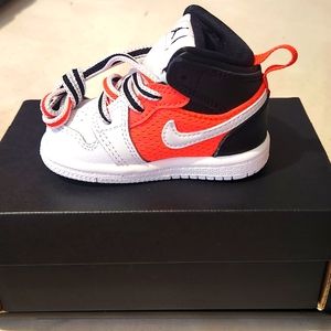 Jordan 1 mid se (td)